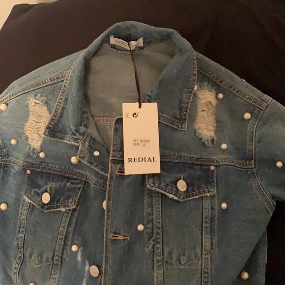 Redial s Jean jacket w pearls - Picture 3 of 8